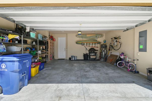 Garage, Interior
