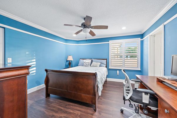 Bedroom, Home Office, Interior, Recessed Lighting, Wood Texture Flooring