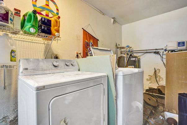 Interior, Washer