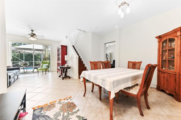 Dining room, Interior