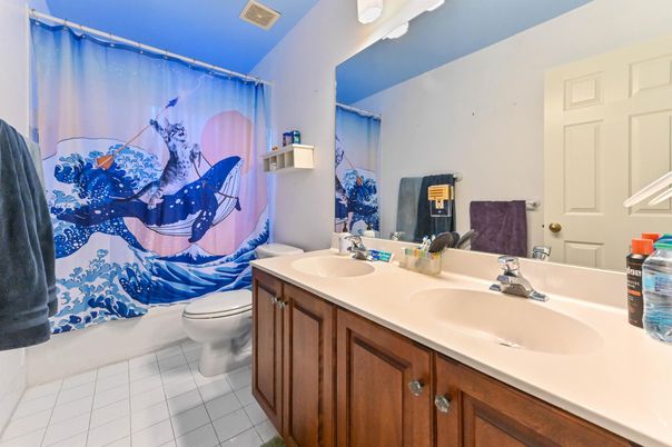 Bathroom, Dual Sink Vanities, Interior