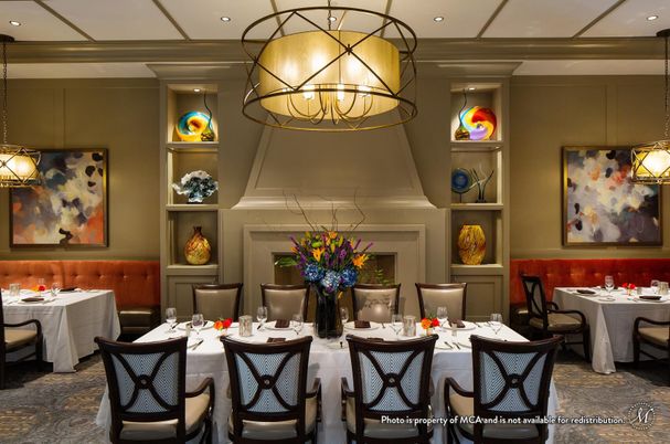 Dining room, Interior, Recessed Lighting