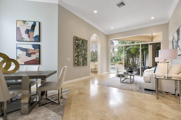 Dining room, Interior, Living room, Recessed Lighting