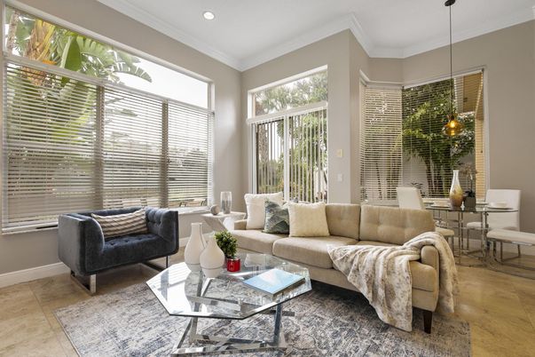 Dining room, Interior, Living room, Pendant Lights, Recessed Lighting, Wood Texture Flooring