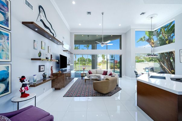 Interior, Living room, Pendant Lights, Recessed Lighting