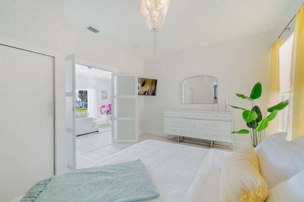 Bedroom, Chandelier, Interior