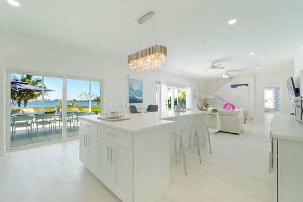 Chandelier, Dining room, Interior, Kitchen, Living room, Pendant Lights, Recessed Lighting, Water