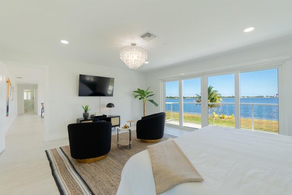Bedroom, Chandelier, Interior, Living room, Recessed Lighting, Water