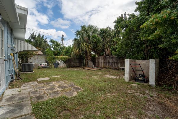 Backyard, Exterior