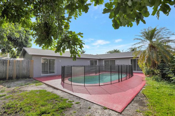 Backyard, Exterior, Pool