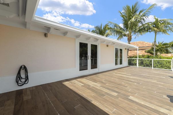 Exterior, Wood Texture Flooring