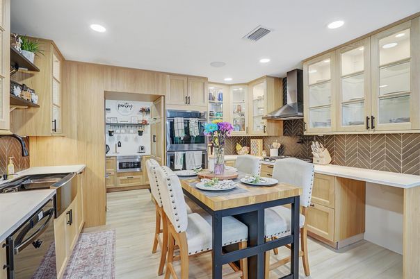 Dining room, Interior, Kitchen, Recessed Lighting, Stainless Steel Appliances, Wood Texture Flooring