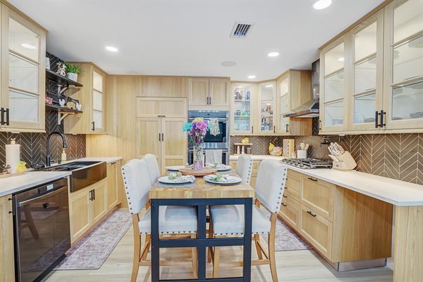 Dining room, Interior, Kitchen, Recessed Lighting, Wood Texture Flooring