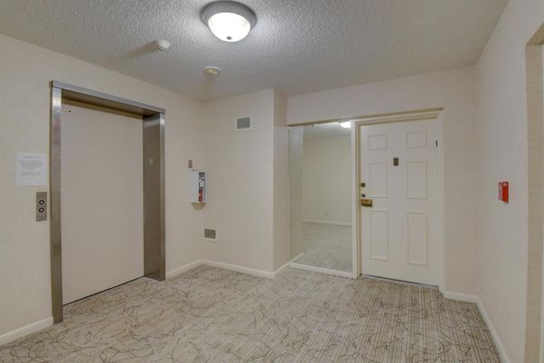 Elevator, Interior