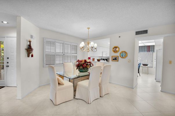 Chandelier, Dining room, Interior, Recessed Lighting