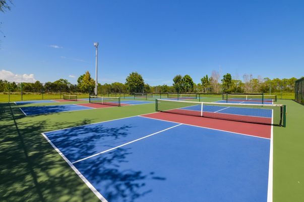 Exterior, Tennis Courts