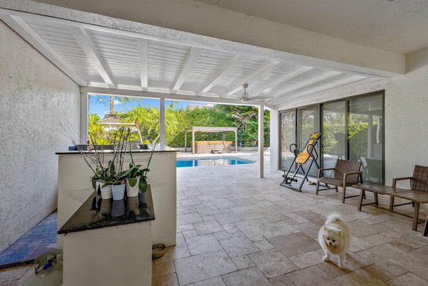 Interior, Pool, Sun Room