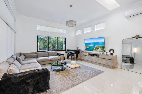 Interior, Living room, Pendant Lights, Piano