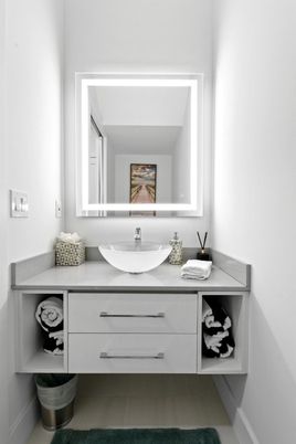 Bathroom, Dual Sink Vanities, Interior
