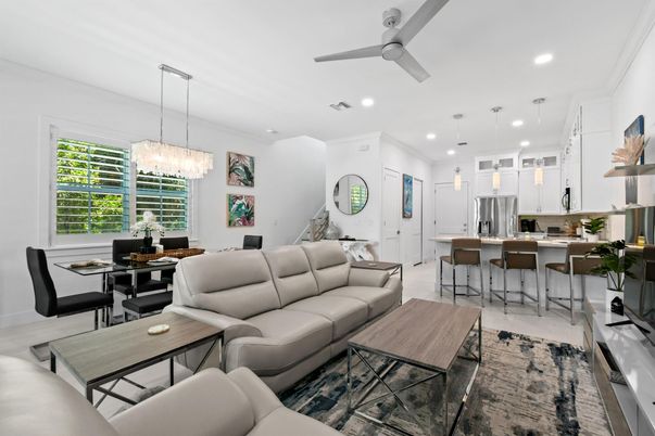 Chandelier, Dining room, Interior, Kitchen, Living room, Pendant Lights, Recessed Lighting, Stainless Steel Appliances