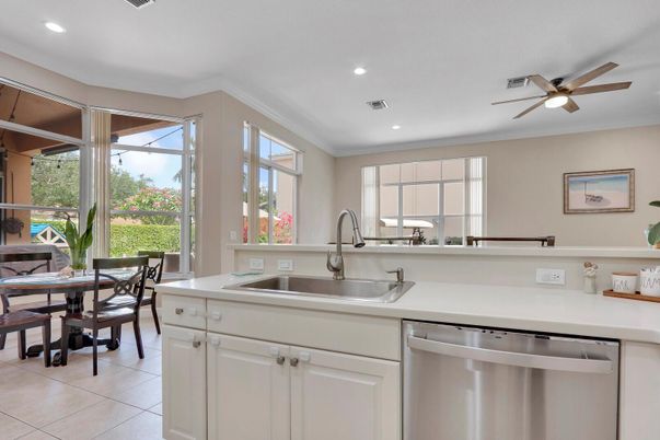 Dining room, Interior, Kitchen, Recessed Lighting, Stainless Steel Appliances