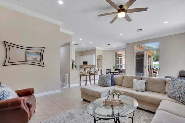 Dining room, Interior, Kitchen, Living room, Recessed Lighting
