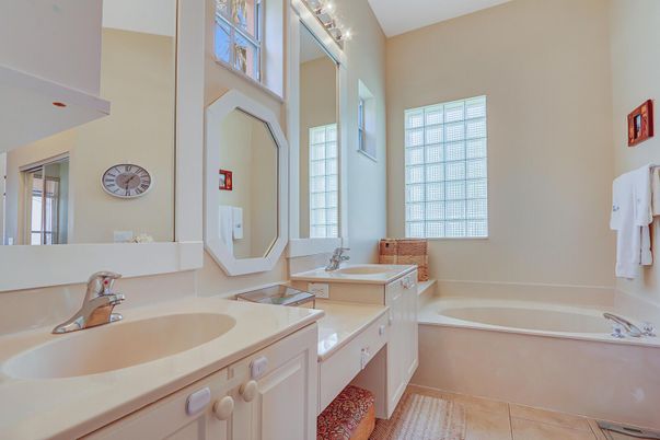 Bathroom, Dual Sink Vanities, Interior