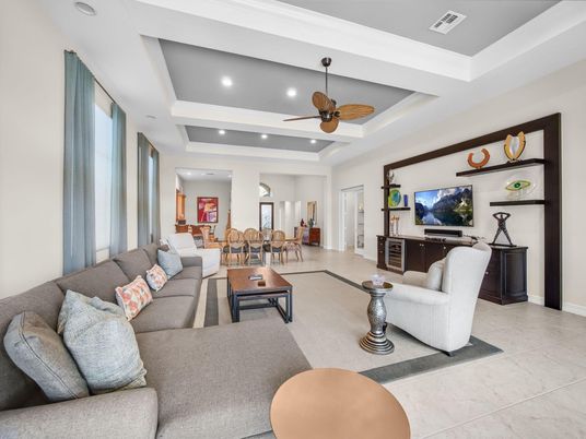 Dining room, Interior, Living room, Recessed Lighting