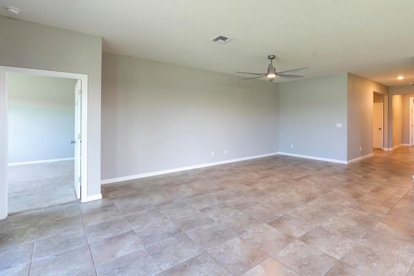 Empty room, Interior, Recessed Lighting