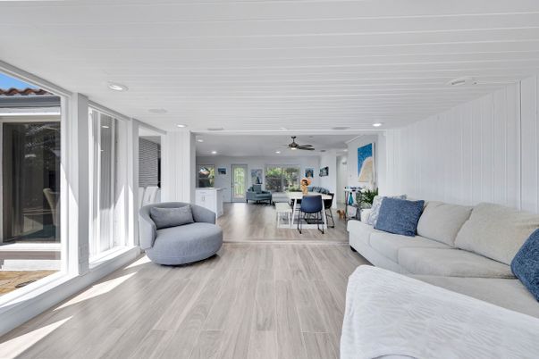 Dining room, Interior, Living room, Recessed Lighting, Wood Texture Flooring