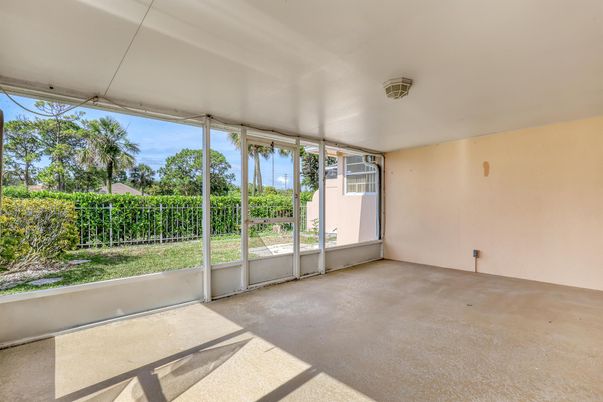 Empty room, Interior, Sun Room