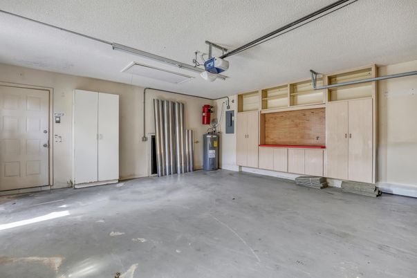 Garage, Interior