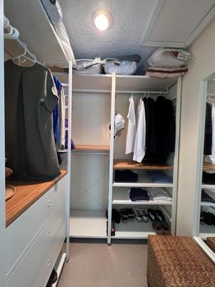 Interior, Recessed Lighting, Walk-in Closets