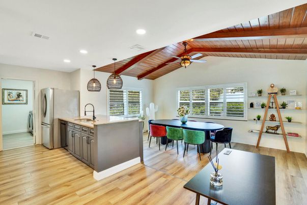 Dining room, Interior, Kitchen, Pendant Lights, Recessed Lighting, Wooden Beams, Wooden Ceilings, Wood Texture Flooring