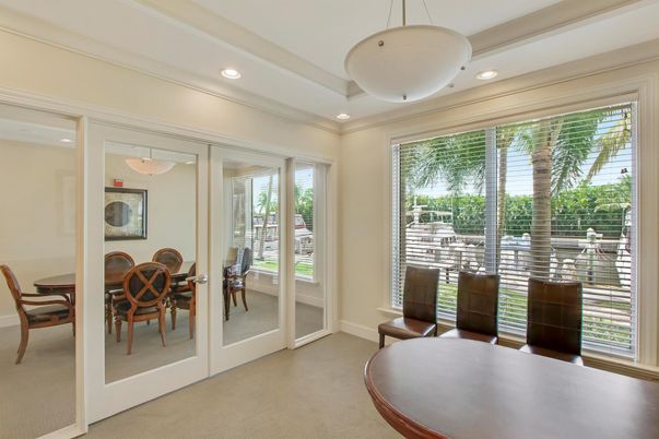 Dining room, Interior, Pendant Lights, Recessed Lighting