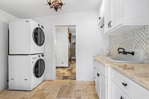Interior, Washer