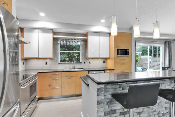 Interior, Kitchen, Pendant Lights, Recessed Lighting, Stainless Steel Appliances