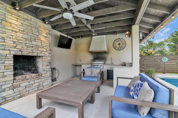 Exterior, Fireplace