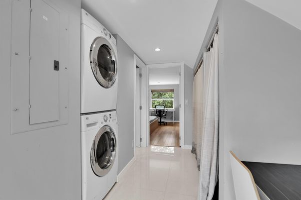 Interior, Recessed Lighting, Utility Closets, Washer, Wood Texture Flooring