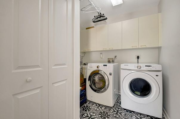 Interior, Washer