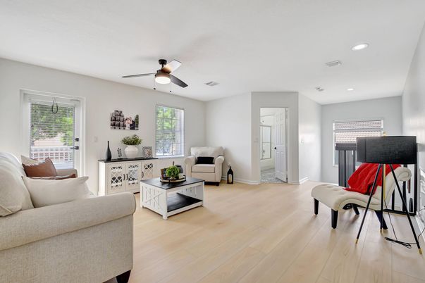 Interior, Living room, Recessed Lighting, Wood Texture Flooring