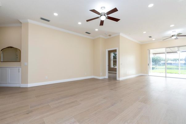 Empty room, Interior, Recessed Lighting, Wood Texture Flooring
