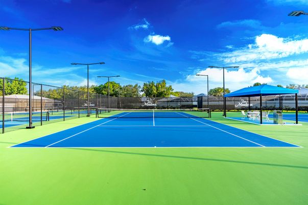 Exterior, Tennis Courts