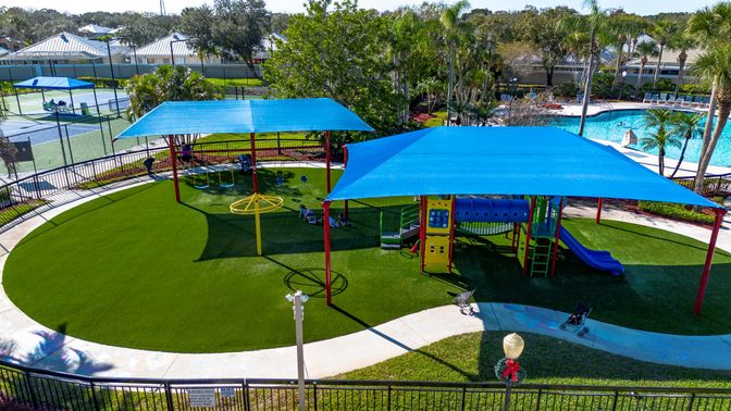Exterior, Playground, Pool