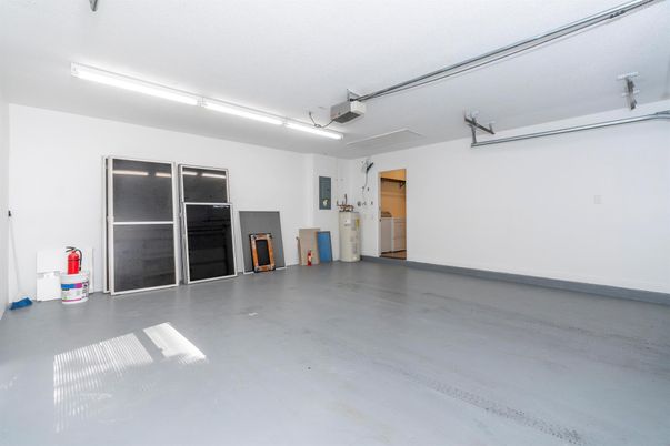 Garage, Interior