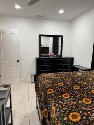 Bedroom, Interior, Recessed Lighting
