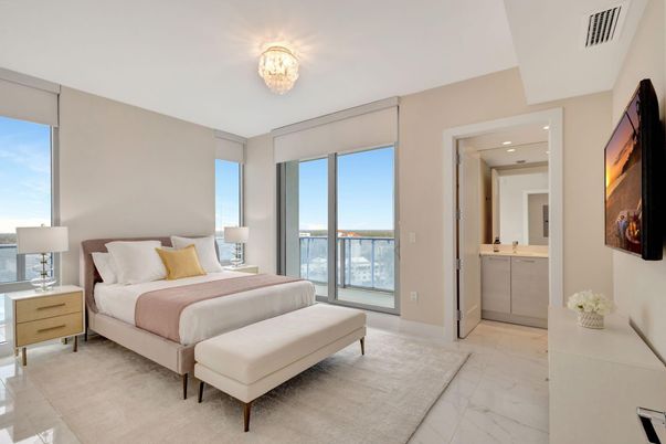 Bedroom, Interior, Marble, Recessed Lighting, Water
