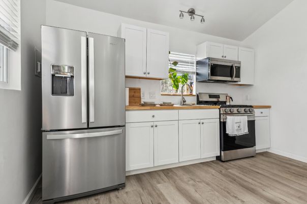 Interior, Kitchen, Stainless Steel Appliances, Wood Texture Flooring