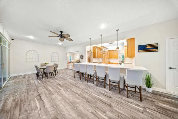 Dining room, Interior, Kitchen, Pendant Lights, Recessed Lighting, Wood Texture Flooring