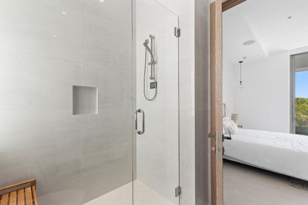 Bathroom, Bedroom, Glass Shower, Interior, Recessed Lighting